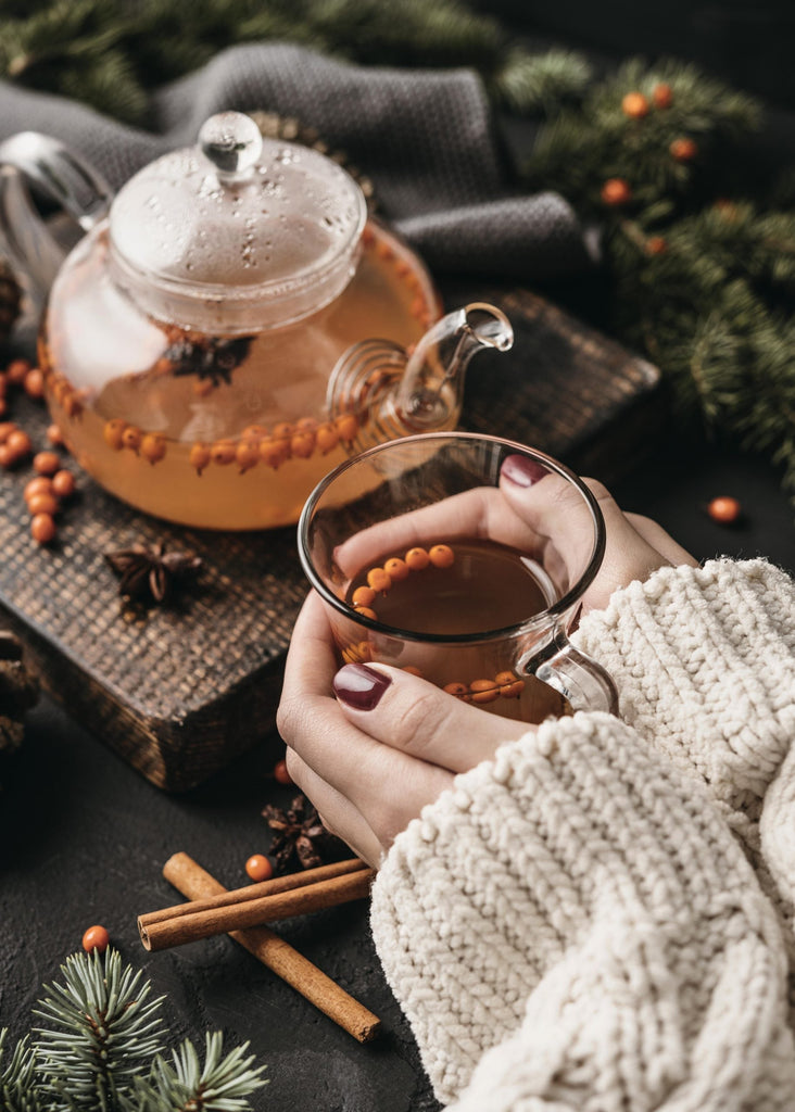 Tschüss Winterblues: 5 Teesorten, die dir im Februar Sonne in die Tasse zaubern